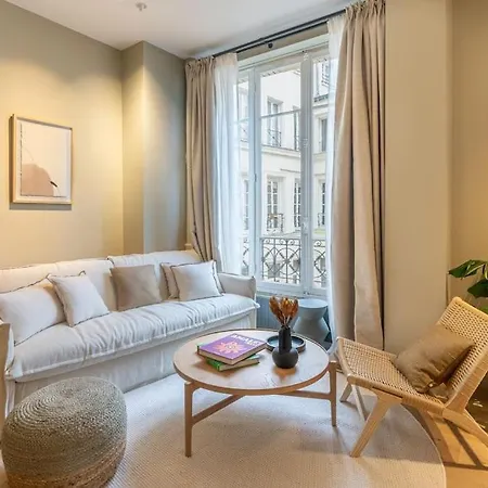 Marais - Magnificent 3br/bth Decorated With Taste Lejlighed *