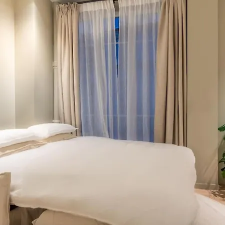 Marais - Magnificent 3br/bth Decorated With Taste Lejlighed