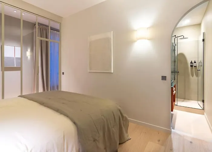 Marais - Magnificent 3br/bth Decorated With Taste *
