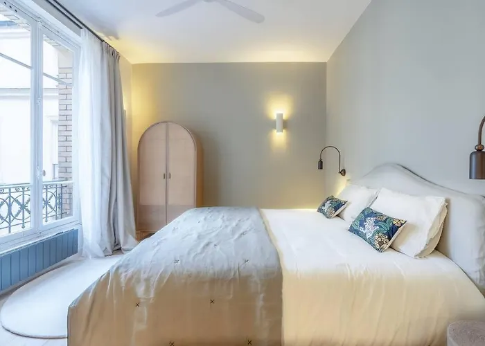 Marais - Magnificent 3br/bth Decorated With Taste Paris